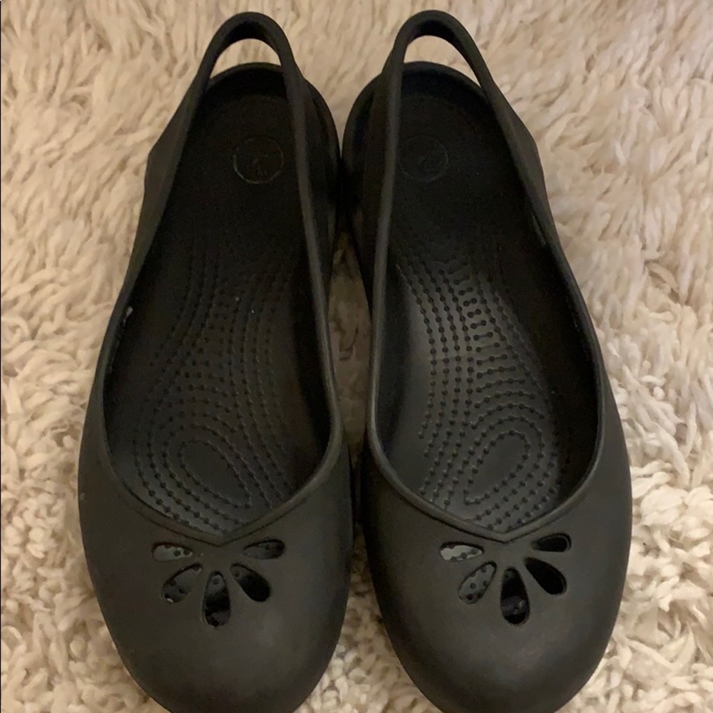 Croc flats